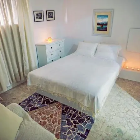 شقة Luxury Living Nisos Vs Rhodes Town *